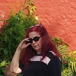 Meet your Posher, Sandra